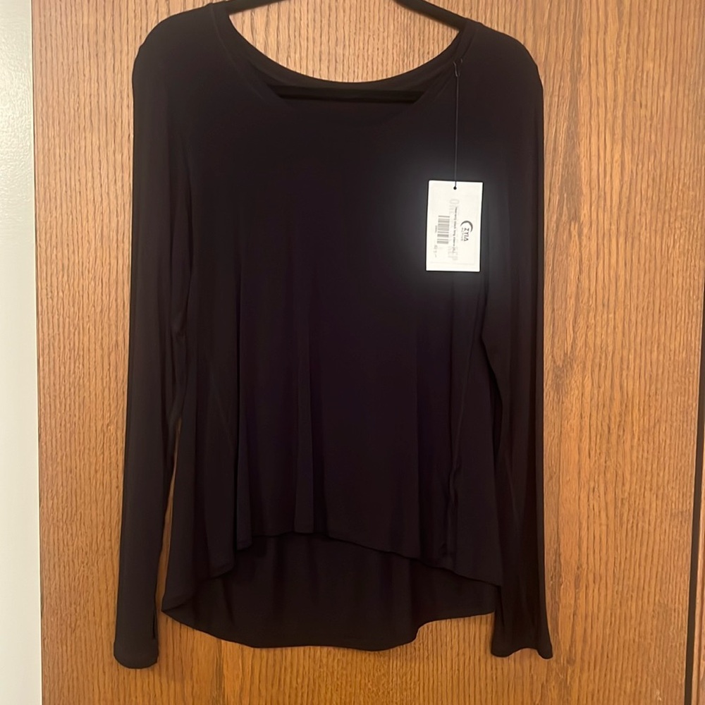 ZYIA Active Women’s Heavenly Long Sleeve - EUC - size XL